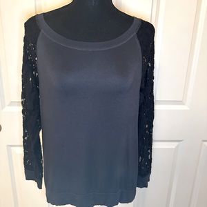 Bobeau Lace Sleeve Top